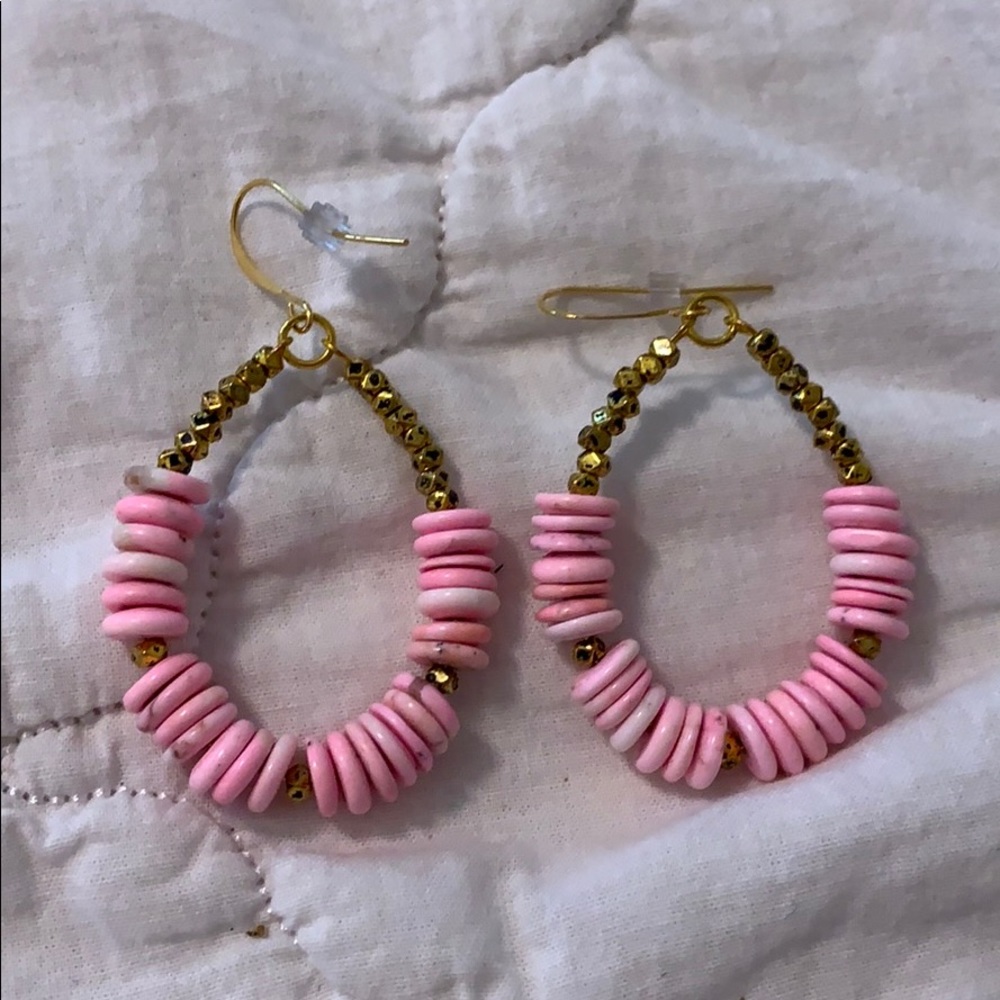 Beth hooks design